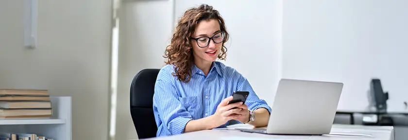 Early paychecks boost holiday cash flow, mobile view, Dec 2025, TCU,